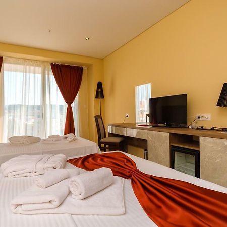 Hotel Franca Ulcinj Exterior photo
